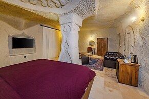 Rose Moon Cave