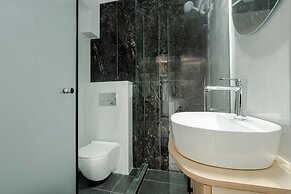 TOWER 15 Suites