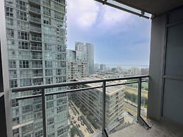Lux Lakeview Suite CNTower Free Parking