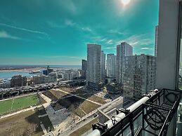 Lux Lakeview Suite CNTower Free Parking