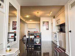 Lux Lakeview Suite CNTower Free Parking