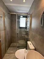 Villa - Sleeps 6 - Near Local Attractions