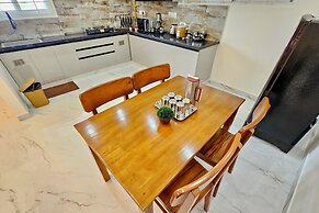 TrueLife Summit Suites