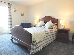 Dinas Island Cottage