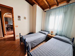 Trilocale Le Genuasi San Teodoro