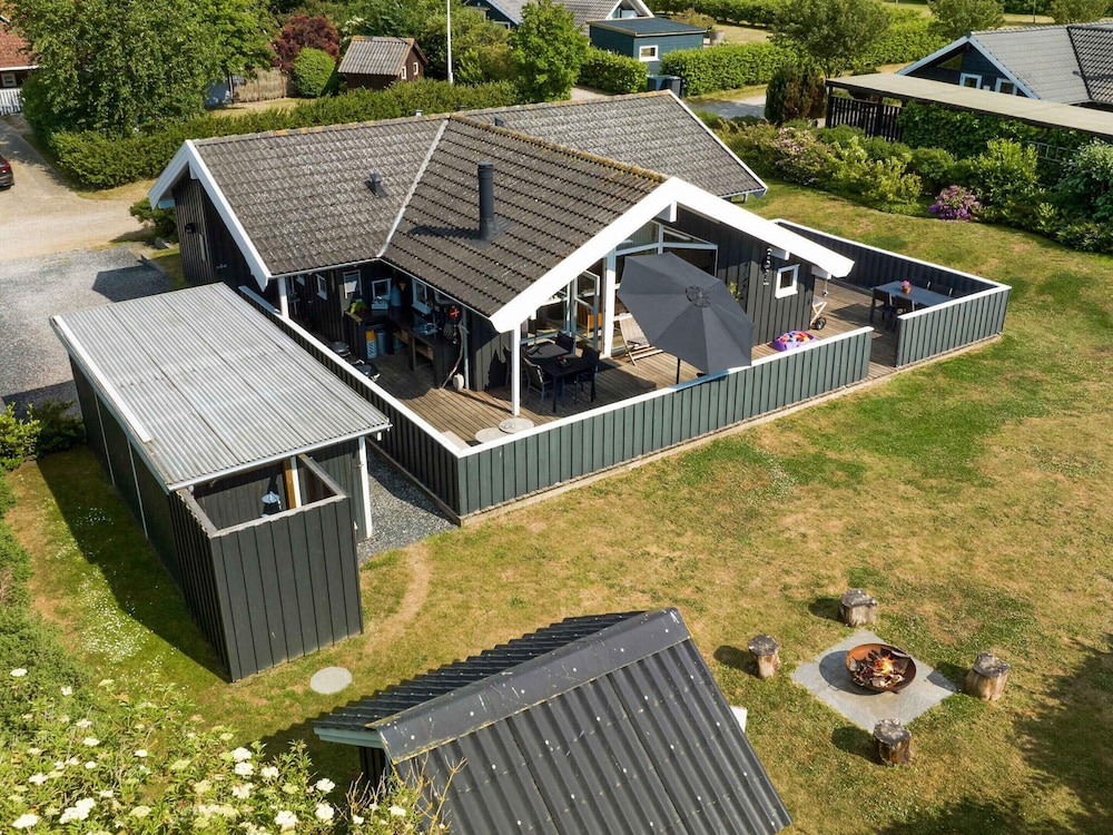 5 Star Holiday Home in Assens