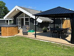 5 Star Holiday Home in Assens