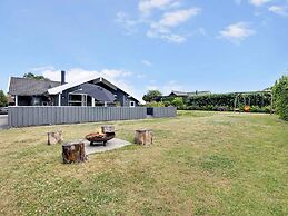 5 Star Holiday Home in Assens