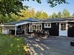 5 Star Holiday Home in Saeby