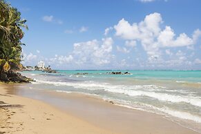 Luxurious Oceanfront Retreat Seaside Otium