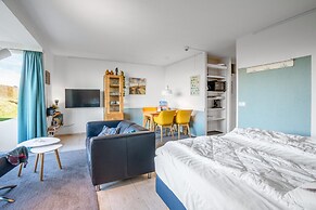 2-person Island-sea View Studio Apartment