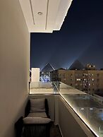 Princess Pyramids View INN