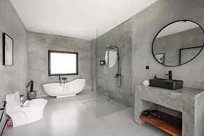 Villa MJ Modern 4BR with Pool & Rooftop