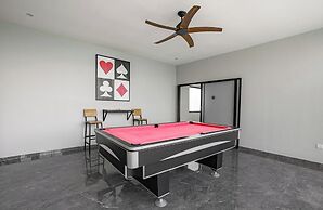 Villa MJ Modern 4BR with Pool & Rooftop