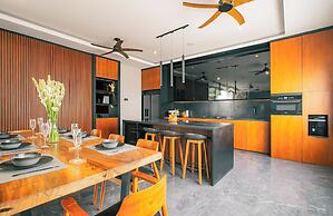 Villa MJ Modern 4BR with Pool & Rooftop