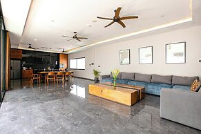 Villa MJ Modern 4BR with Pool & Rooftop