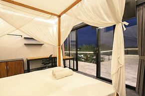 Villa MJ Modern 4BR with Pool & Rooftop