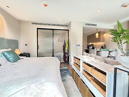 1BR 5Min Walk to BeachPool&Gym C243