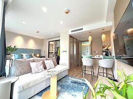 1BR 5Min Walk to BeachPool&Gym C243
