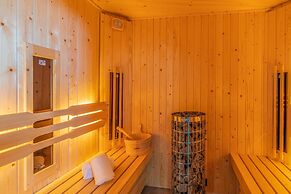 Modern, Luxurious and Sustainable Nature Villa