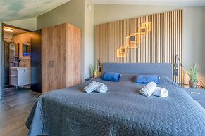 Modern, Luxurious and Sustainable Nature Villa