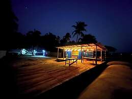 Marine Bay Glamping Beach Resort