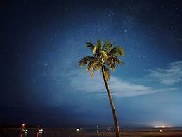 Marine Bay Glamping Beach Resort