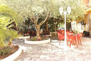 Hostal Braseria Missamaroi