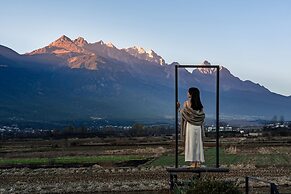 Lijiang Tennessee farmhouse hotel
