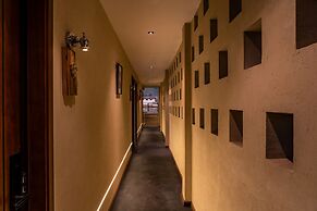 Lijiang Tennessee farmhouse hotel