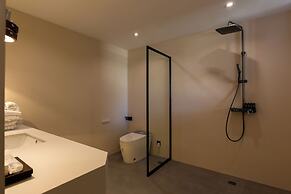 Lijiang Tennessee farmhouse hotel