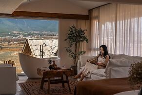 Lijiang Tennessee farmhouse hotel