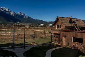 Lijiang Tennessee farmhouse hotel