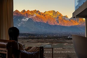 Lijiang Tennessee farmhouse hotel