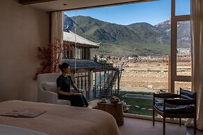 Lijiang Tennessee farmhouse hotel