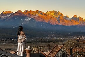 Lijiang Tennessee farmhouse hotel