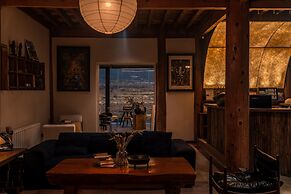 Lijiang Tennessee farmhouse hotel