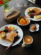 Lijiang Tennessee farmhouse hotel