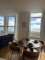 Luxury 2 Bed Apt Seaview By Urban Roost