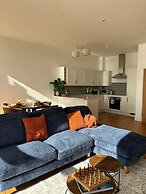 Luxury 2 Bed Apt Seaview By Urban Roost