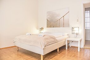 Cozy 1BR Apt Great for Long Stays