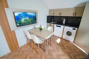 Moon Suites