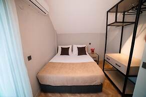 Moon Suites