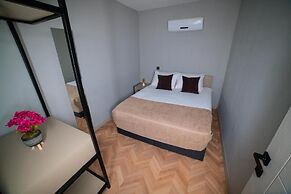 Moon Suites