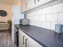 Ensuite1 Woodhouse private bath 2kitchen