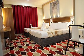 Tanha Park Hotel
