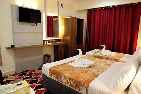 Tanha Park Hotel
