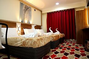 Tanha Park Hotel