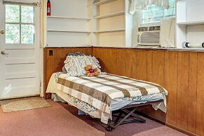 2 Mi to NYC Train: Wfh-friendly Greenwich Apt!