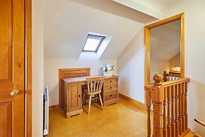 Host Stay Cherry Willows